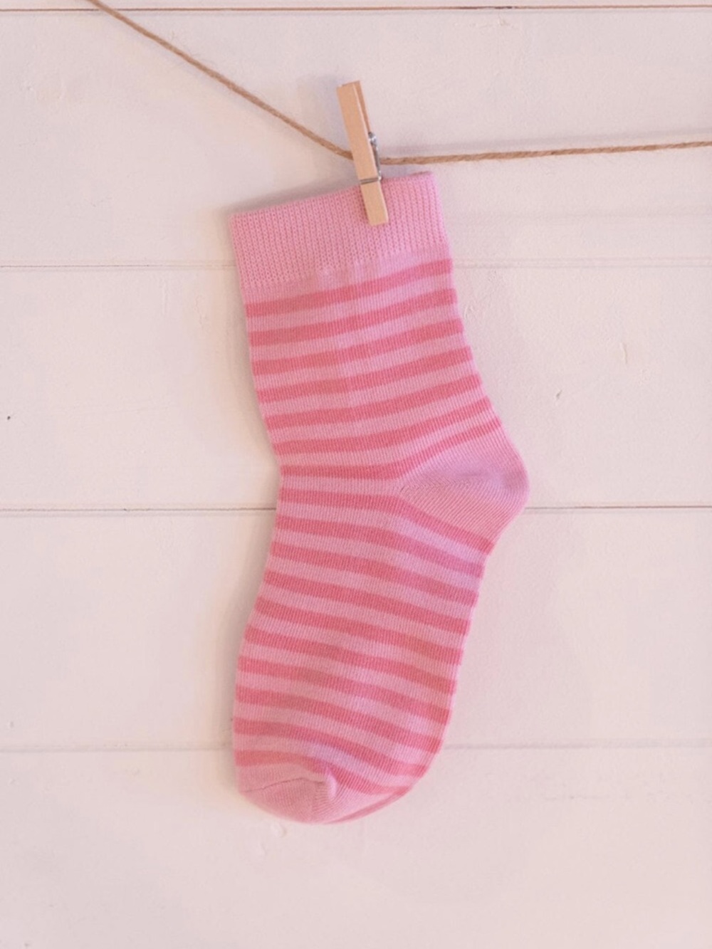NWT | Brandy Melville Pink Striped Socks 💖